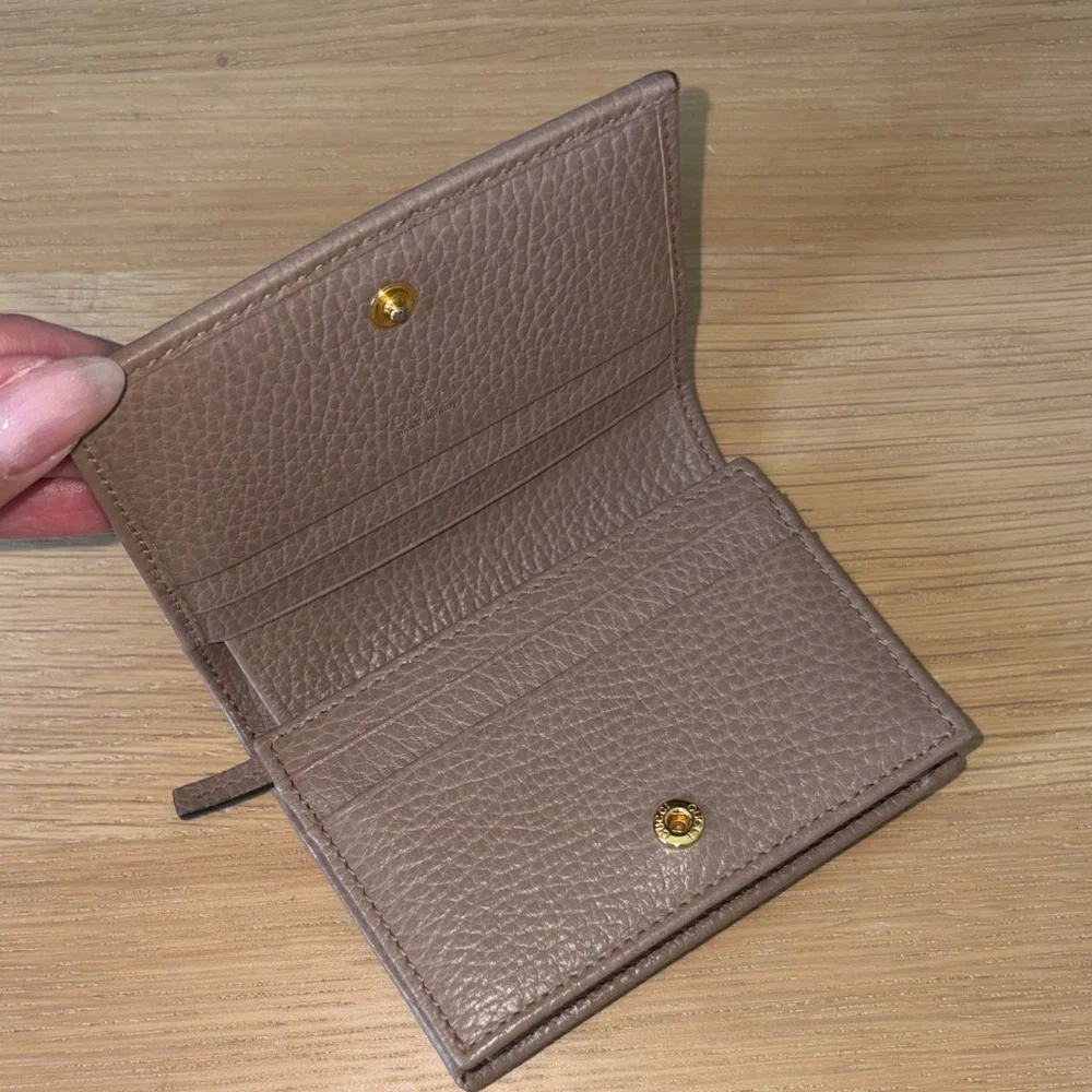 Gucci excellent except